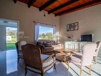 https://web5.gallito.com.uy/oportunidad-en-venta-de-casa-en-barrio-privado-3-inmuebles-25128627