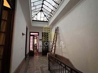 https://web5.gallito.com.uy/casa-en-3-plantas-con-amplio-local-en-reducto-inmuebles-25509711