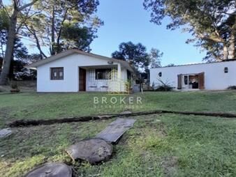 https://www.gallito.com.uy/casa-en-venta-muy-buen-estado-en-punta-ballena-inmuebles-27374121