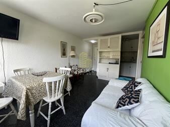 https://web5.gallito.com.uy/alquiler-anual-1-dormitorio-y-medio-mansa-punta-del-este-inmuebles-26907204