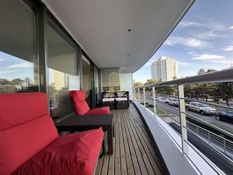 https://web5.gallito.com.uy/venta-de-apartamento-de-dos-dormitorios-a-media-inmuebles-26963005