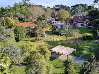 https://web5.gallito.com.uy/venta-casa-en-cantegril-inmuebles-25759158