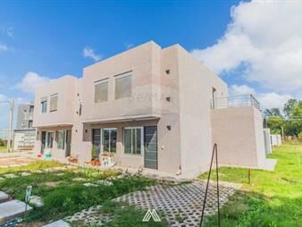 https://www.gallito.com.uy/alquiler-casa-3-dormitorios-en-el-molino-de-pando-inmuebles-27602758