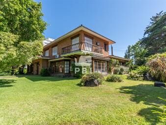 https://www.gallito.com.uy/casa-6-dormitorios-servicio-piscina-playa-inmuebles-26896793