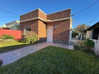 https://www.gallito.com.uy/propiedad-con-buen-terreno-inversion-segura-inmuebles-27624907