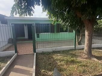 https://www.gallito.com.uy/casa-en-venta-en-salto-2-dormitorios-proxima-a-shopping-inmuebles-27479941