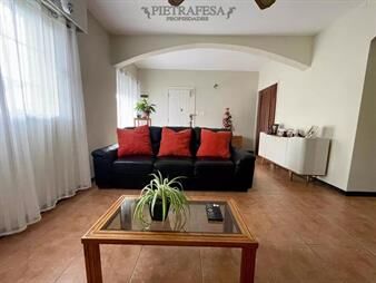 https://web5.gallito.com.uy/casa-en-venta-4-dormitorios-2-baã±os-gje-buceo-inmuebles-26551833