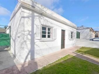 https://www.gallito.com.uy/venta-casa-2-dormitorios-ituzaingo-con-barbacoa-inmuebles-27661948