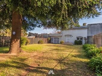 https://web5.gallito.com.uy/venta-importante-casa-con-gran-terreno-en-prado-inmuebles-27632392