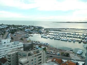 https://web5.gallito.com.uy/apartamento-en-peninsula-3-dormitorios-inmuebles-18755065