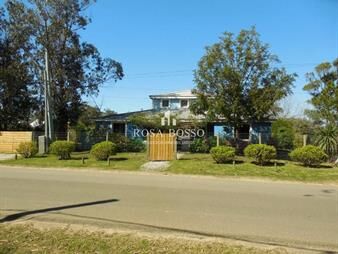 https://web5.gallito.com.uy/preciosa-casa-en-la-barra-inmuebles-24219613