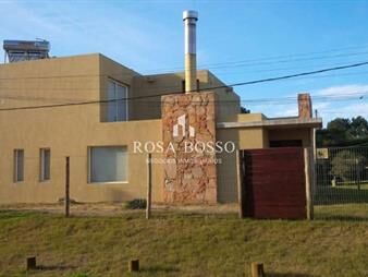 https://www.gallito.com.uy/muy-linda-casa-excelentemente-equipada-cuenta-3-inmuebles-20766318