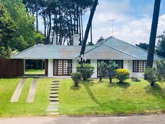 https://web5.gallito.com.uy/alquiler-casa-3-dormitorios-punta-del-este-inmuebles-19896676