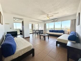 https://web5.gallito.com.uy/venta-apartamento-2-dormitorios-roosevelt-punta-inmuebles-25972005