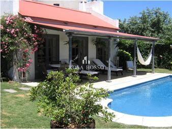 https://web5.gallito.com.uy/casa-en-la-barra-4-dormitorios-inmuebles-19896710