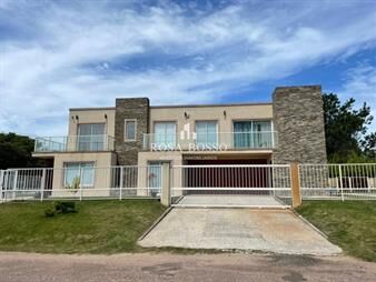 https://web5.gallito.com.uy/casa-en-la-barra-inmuebles-21323314