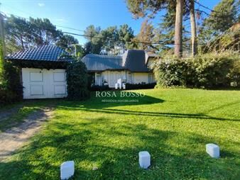 https://web5.gallito.com.uy/casa-venta-4-dormitorios-con-piscina-punta-del-inmuebles-27149702