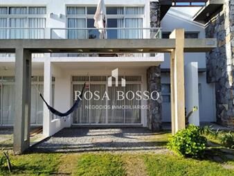 https://www.gallito.com.uy/casa-en-manantiales-3-dormitorios-inmuebles-19979080