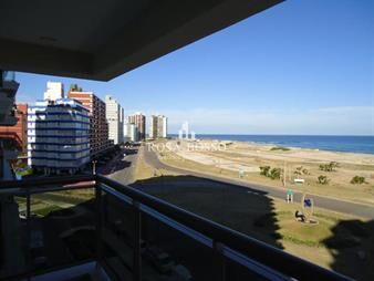 https://web5.gallito.com.uy/venta-apartamento-3-dormitorios-con-vista-del-inmuebles-20932404