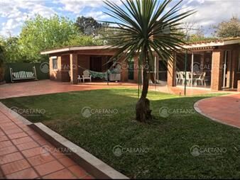 https://web5.gallito.com.uy/gran-chalet-en-zona-cantegrill-inmuebles-21285382