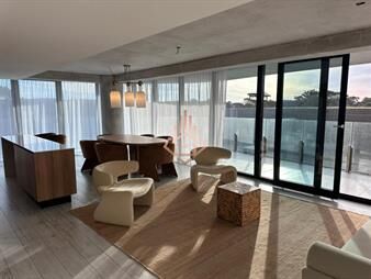 https://web5.gallito.com.uy/venta-departamento-en-surfside-de-1-dorm-den-inmuebles-27662116