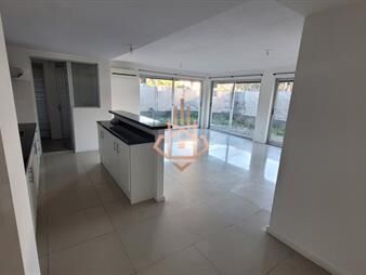 https://www.gallito.com.uy/apartamento-en-venta-planta-baja-con-gran-patio-inmuebles-27662117
