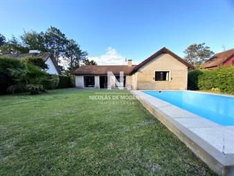 https://www.gallito.com.uy/vende-casa-de-4-dormitorios-en-pinares-punta-del-inmuebles-27662212