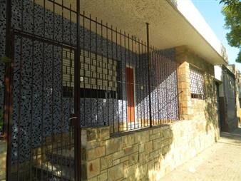https://web5.gallito.com.uy/venta-casa-y-dos-apartamentos-a-reciclar-reducto-inmuebles-27469481
