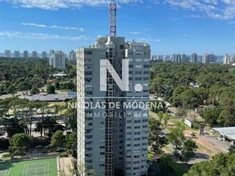 https://web5.gallito.com.uy/apto-de-3-dormitorio-ubicado-en-edificio-center-inmuebles-23510104