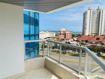 https://web5.gallito.com.uy/apartamento-en-venta-de-3-dormitorios-en-punta-inmuebles-18626380
