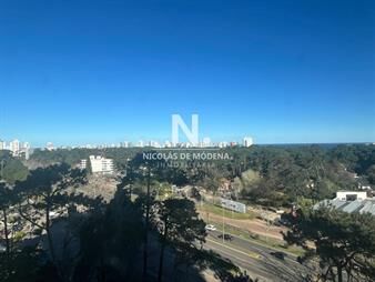 https://web5.gallito.com.uy/apartamento-en-venta-de-3-dormitorios-en-av-inmuebles-25036962