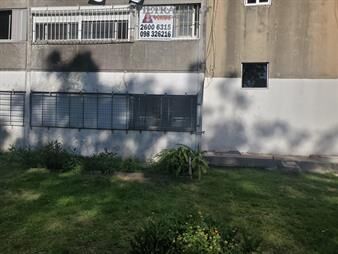 https://www.gallito.com.uy/apartamento-en-venta-con-renta-2-dormitorios-1-inmuebles-24926692