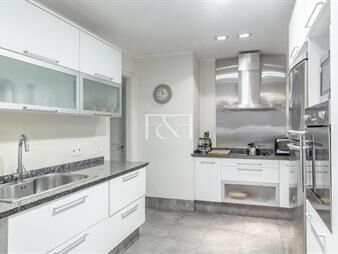 https://web5.gallito.com.uy/venta-apartamento-de-estilo-cinco-dormitorios-y-inmuebles-25749603