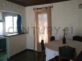 https://www.gallito.com.uy/venta-de-casa-con-gran-terreno-las-toscas-norte1cuadra-d-inmuebles-27369363