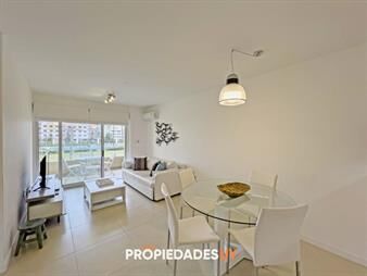 https://www.gallito.com.uy/venta-apartamento-1-dormitorio-playa-mansa-punta-inmuebles-27343023