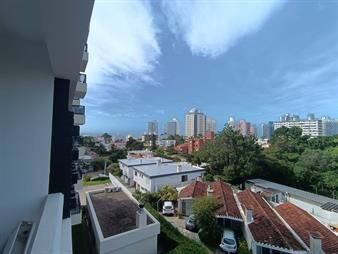 https://web5.gallito.com.uy/apto-3-dorm-en-alquiler-de-verano-punta-de-este-inmuebles-27666625