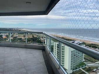 https://www.gallito.com.uy/alquiler-apartamento-3-dormitorios-playa-brava-inmuebles-27666706