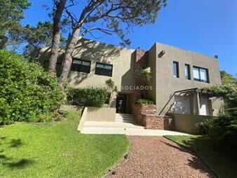 https://web5.gallito.com.uy/casa-en-venta-en-rincã³n-del-indio-5-dormitorios-inmuebles-25285506