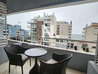 https://web5.gallito.com.uy/en-venta-apartamento-de-2-dormitorios-en-punta-inmuebles-25695367