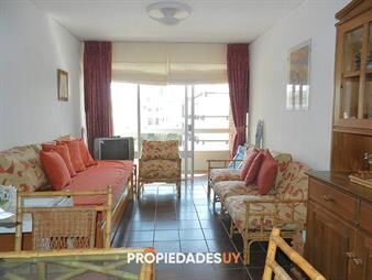 https://web5.gallito.com.uy/apartamento-en-venta-en-aidy-grill-punta-del-2-2-inmuebles-21528725