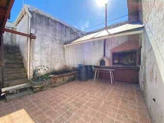 https://web5.gallito.com.uy/venta-casa-4-dormitorios-patio-a-reciclar-goes-inmuebles-27383969