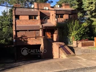 https://web5.gallito.com.uy/venta-casa-punta-del-este-zona-cantegril-ideal-inmuebles-25952033
