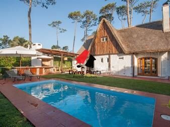 https://www.gallito.com.uy/casa-en-alquiler-a-sã³lo-150-mtrs-del-mar-inmuebles-26427226