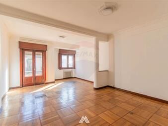 https://web5.gallito.com.uy/venta-apartamento-2dormitorios-patio-balcon-cordon-inmuebles-27670527