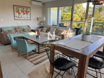 https://web5.gallito.com.uy/departamento-de-2-dormitorios-en-ocean-drive-ii-inmuebles-25952504