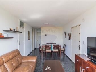 https://web5.gallito.com.uy/vendo-apartamento-3-dormitorios-malvin-norte-inmuebles-27638438