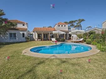 https://web5.gallito.com.uy/casa-en-montoya-con-piscina-a-metros-del-mar-inmuebles-27091543