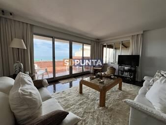 https://web5.gallito.com.uy/excelente-propiedad-en-primera-linea-de-playa-inmuebles-27608030