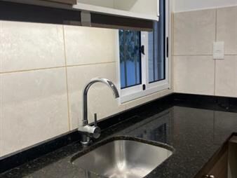 https://web5.gallito.com.uy/alquilo-lindo-apto-en-planta-baja-al-lado-del-inmuebles-27670837