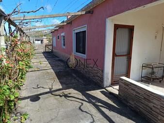 https://www.gallito.com.uy/oportunidad-se-vende-casa-de-100mt2-264mt2-de-inmuebles-27670881